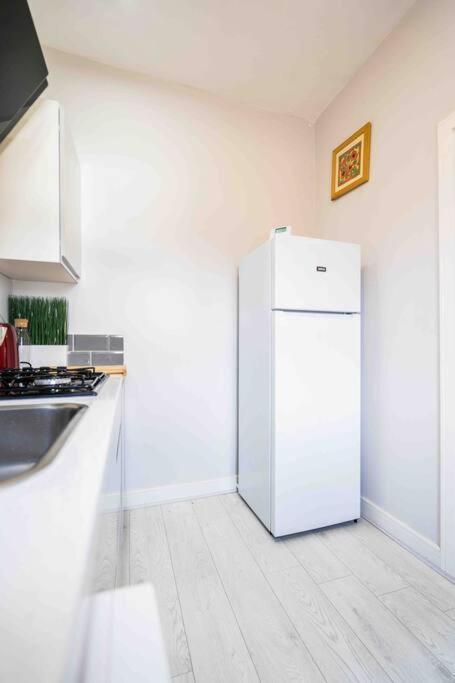 Апартаменти Modern Flat In Moseley With Free Parking Бірмінгем Екстер'єр фото
