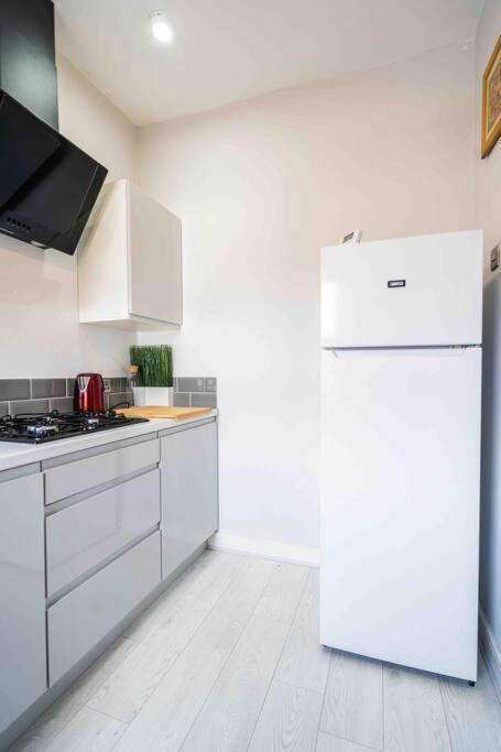 Апартаменти Modern Flat In Moseley With Free Parking Бірмінгем Екстер'єр фото